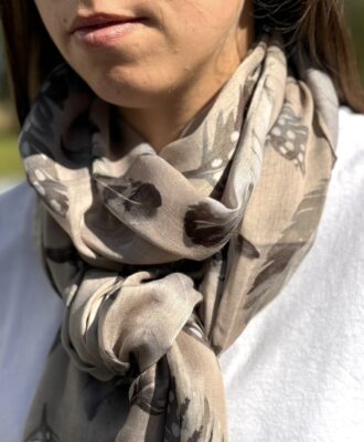 Foulard plumes taupe