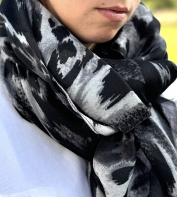Foulard noir et gris