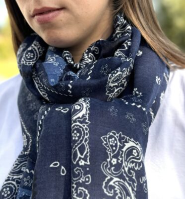 Foulard bleu imprimé cachemire