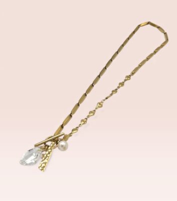 Collier doré et cristal